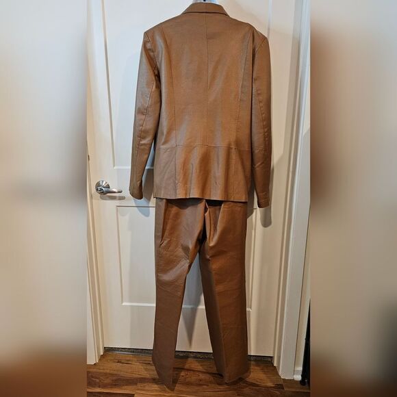 Vintage Chadwick's Tan 100% Leather Pantsuit sz 16 See all Photos - Picture 4 of 17